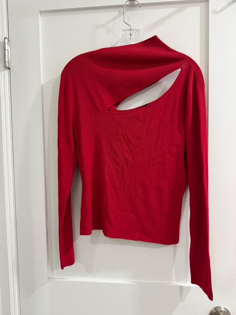 Cyrus red angled mock neck ribbed thick long sleeve top w/ cutout (fair)